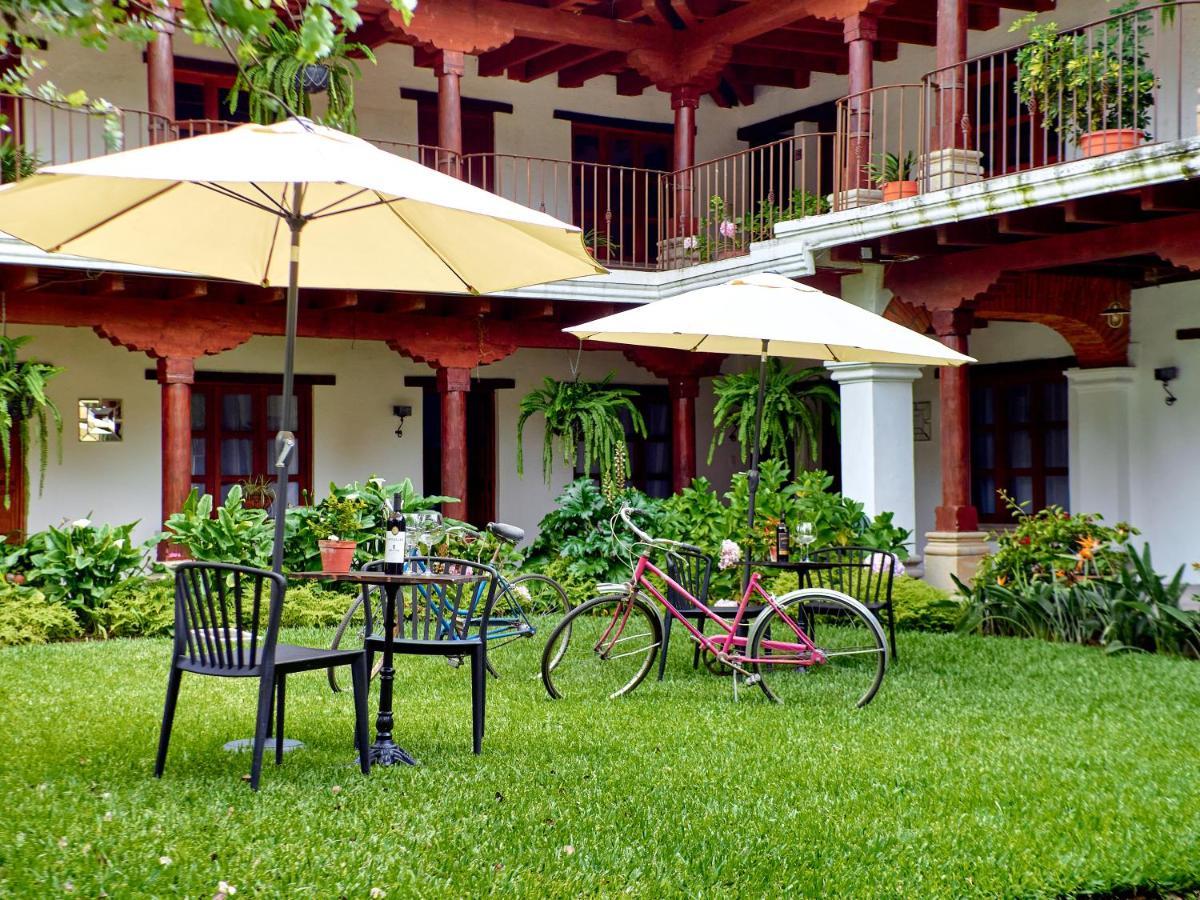 Hotel Cacique Real アンティグア・グアテマラ エクステリア 写真