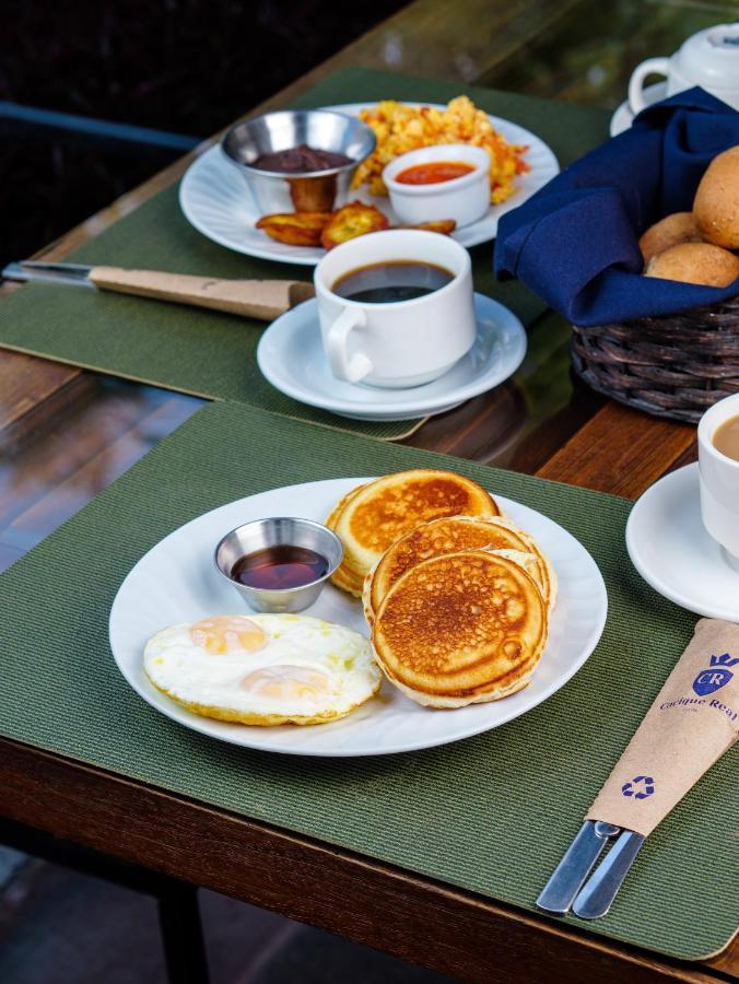 Hotel Cacique Real アンティグア・グアテマラ エクステリア 写真