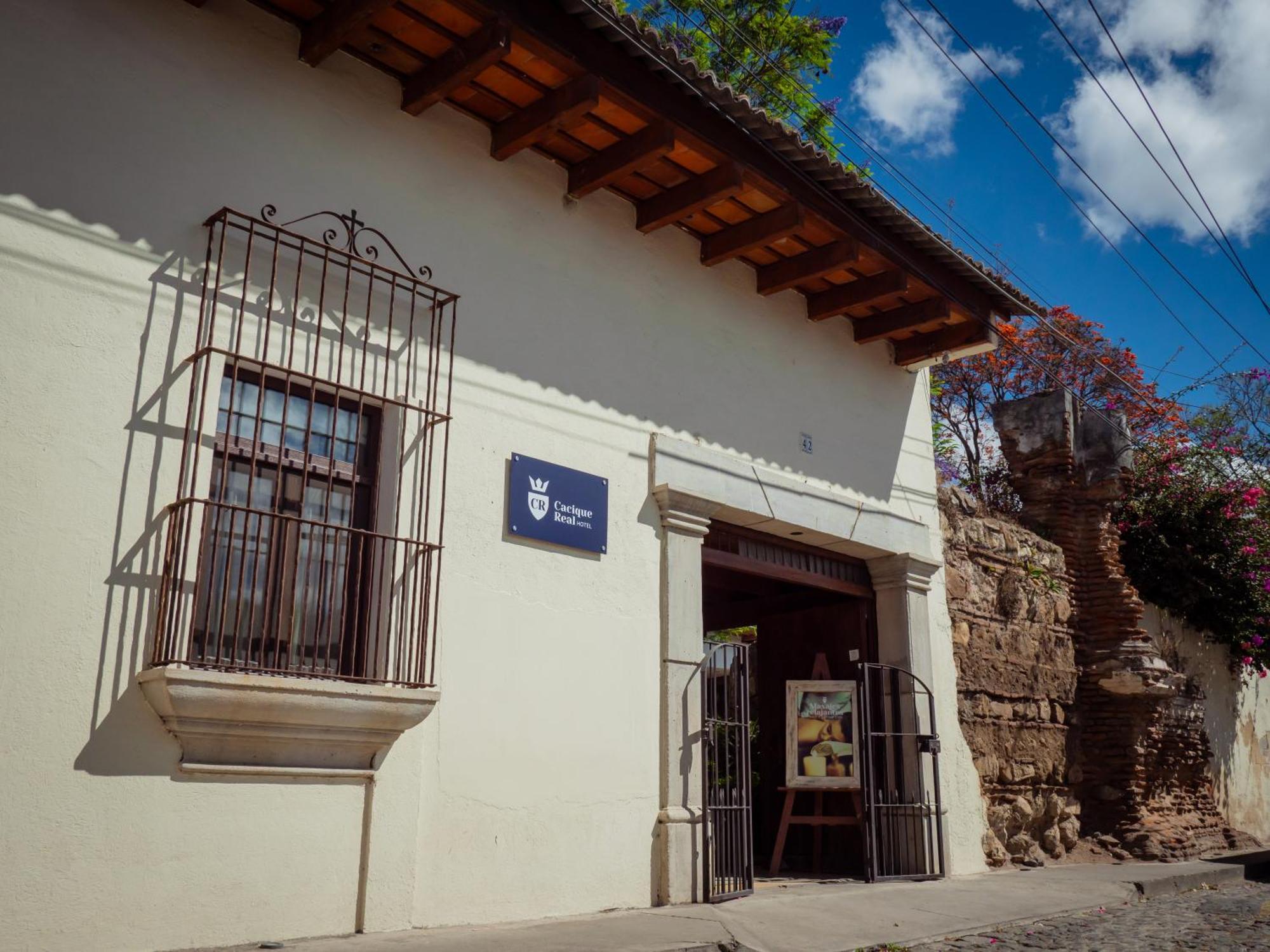 Hotel Cacique Real アンティグア・グアテマラ エクステリア 写真