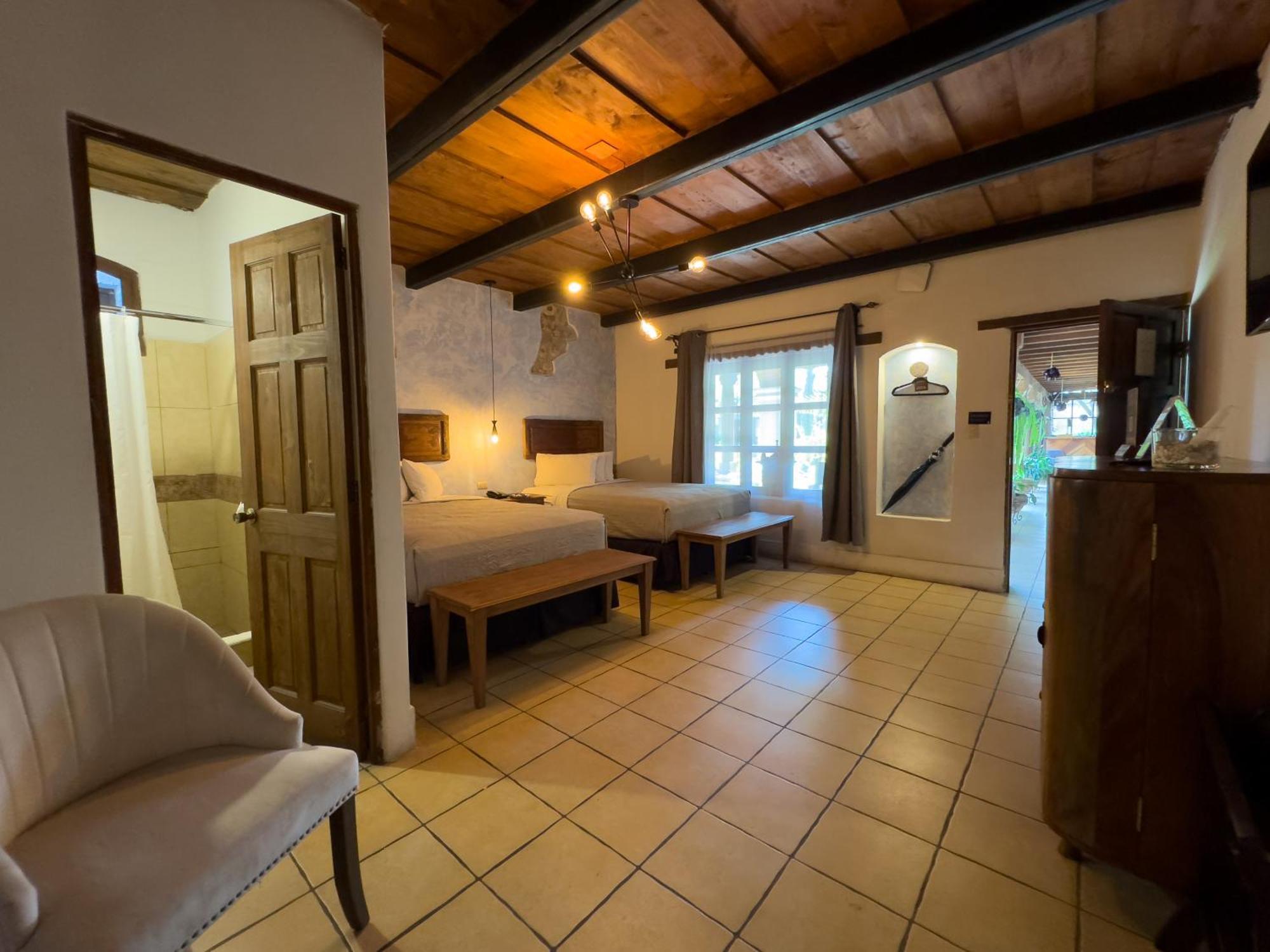 Hotel Cacique Real アンティグア・グアテマラ 部屋 写真